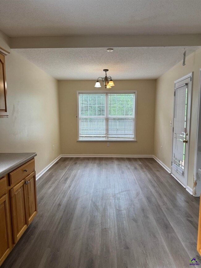 Building Photo - 109 Candy Ln