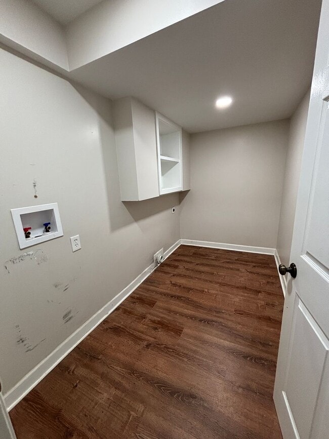 Building Photo - Space, Privacy & Flexibility – All in One Stunning Property