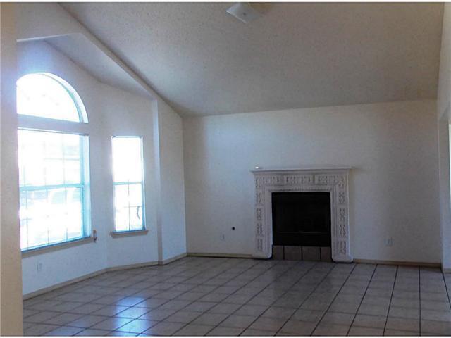 Building Photo - 12948 Tierra Salas Dr