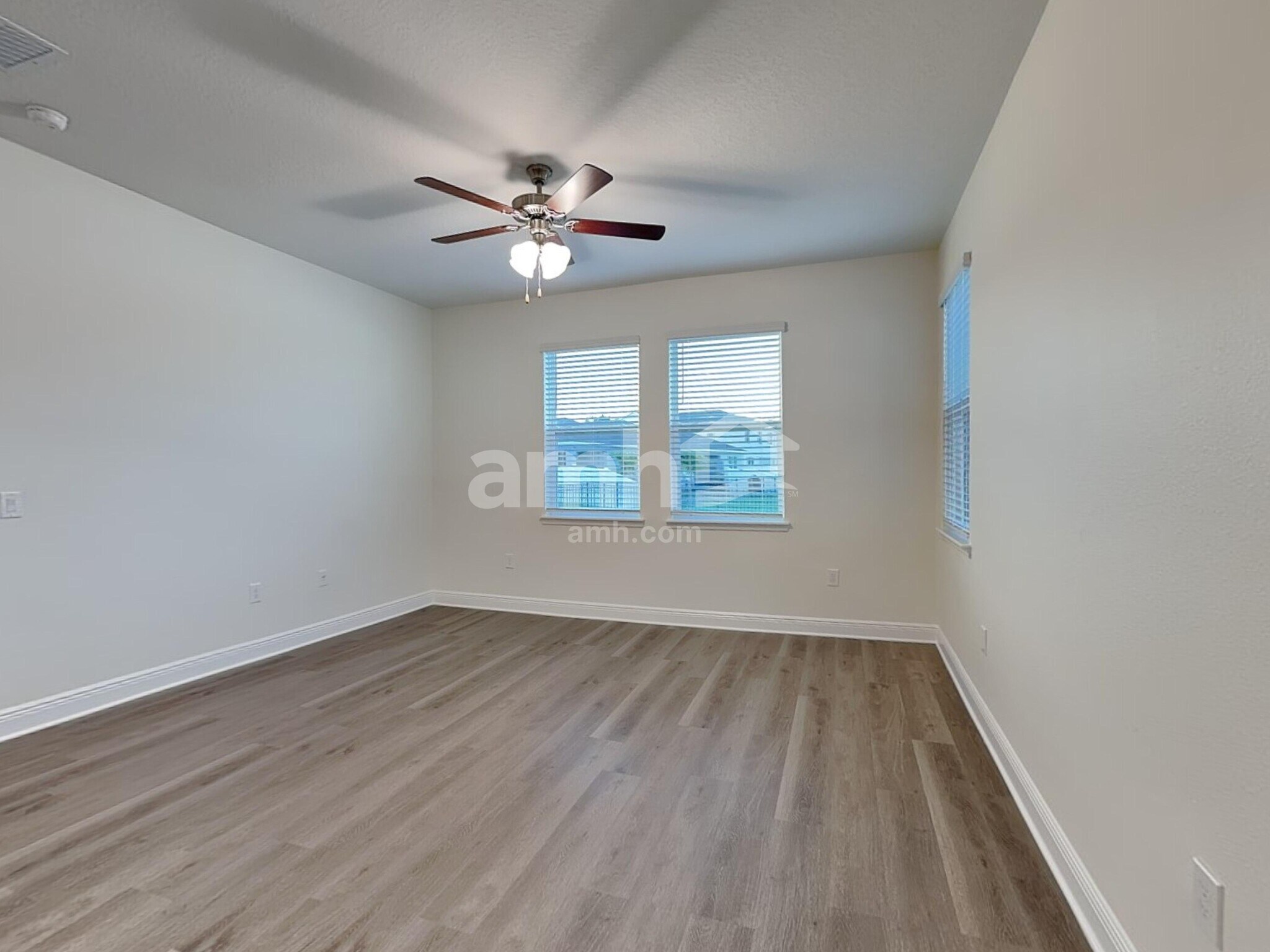 Building Photo - 1274 Heavenly Dr