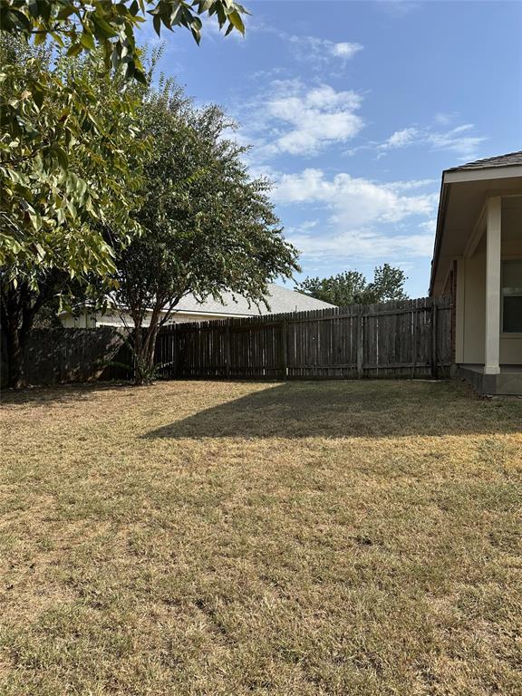 Building Photo - 722 Ranier Ln