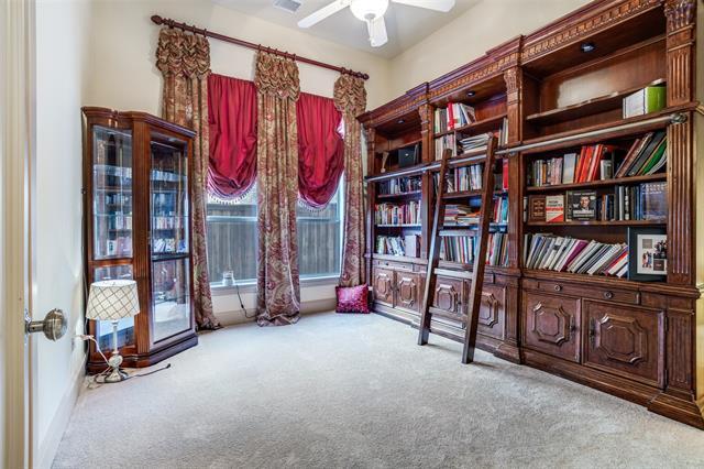 Building Photo - 1634 Torrey Pines Ln