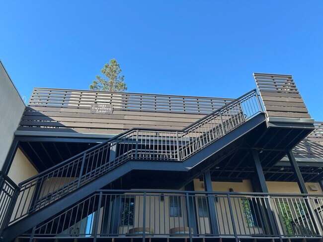 Building Photo - Welcome to Lafayette Penthouse Living! Special Holiday Promotion - 2 weeks of FREE RENT!!!!!