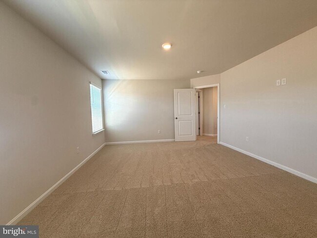 Building Photo - 223 Orpington Dr