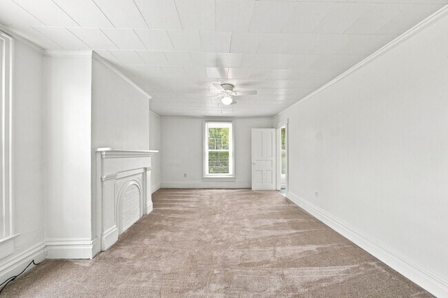 Building Photo - 319 Agnew Rd