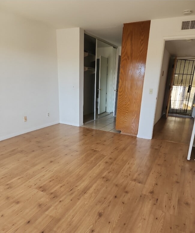 Building Photo - 5885 El Cajon Blvd
