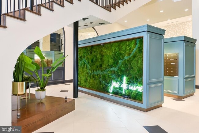 Building Photo - 901 H St NE