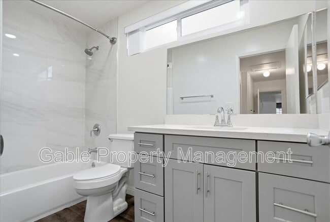 Building Photo - 27277 Garza Dr