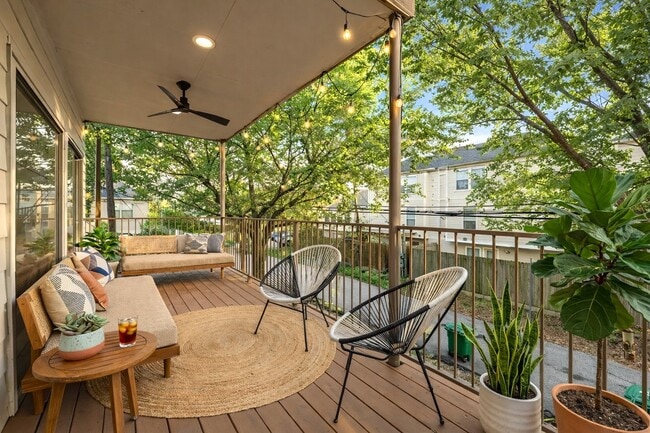 Building Photo - 4302 Spencer St