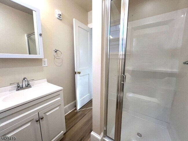 Building Photo - 185 Broad St