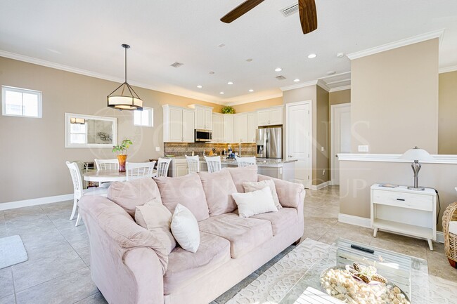 Building Photo - Welcome to Coastal Living at its Finest!