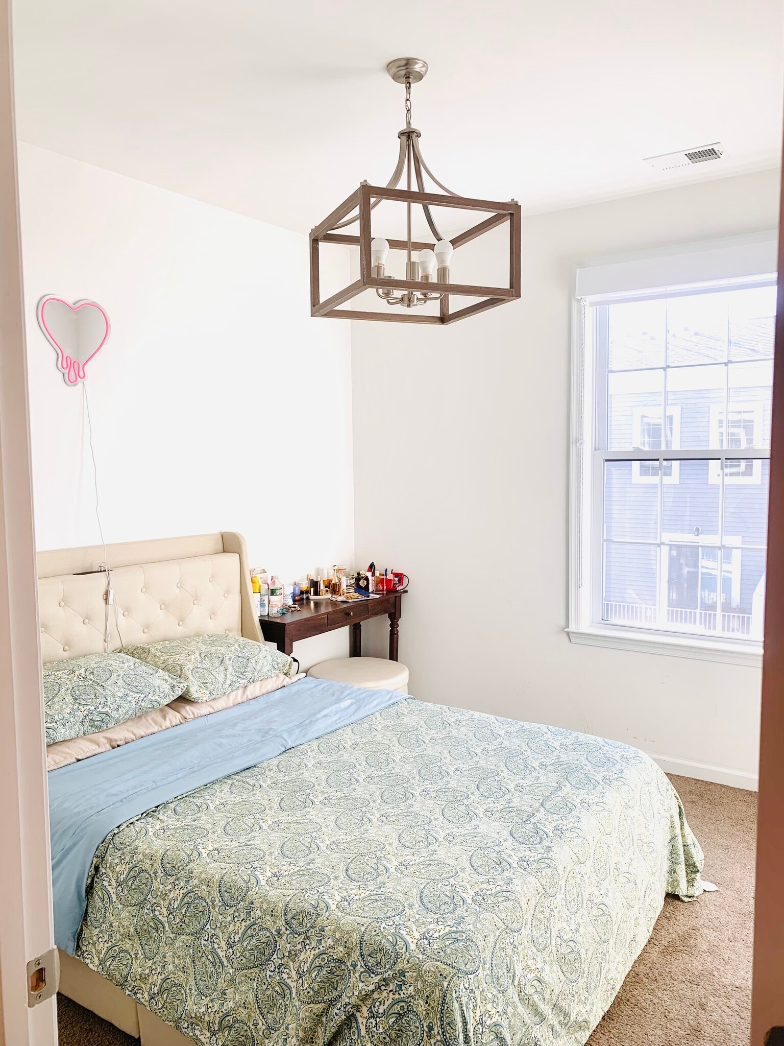 Building Photo - 33 Parkside Ln