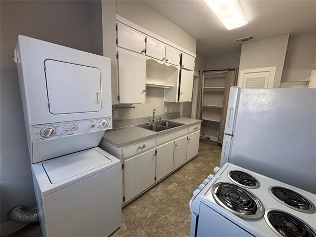 Building Photo - 3817 Crestline Rd