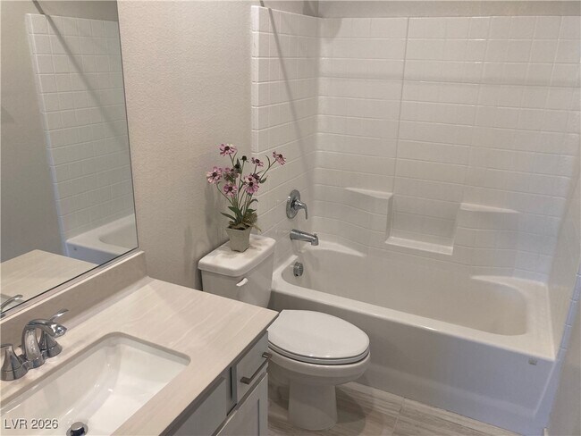 Building Photo - 1247 Rock Hls St