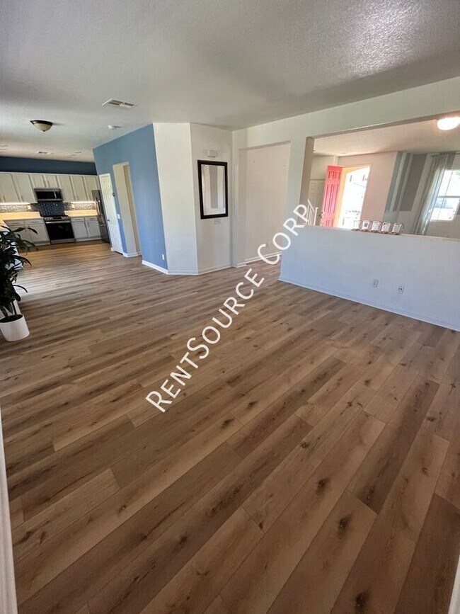 Building Photo - 37515 Limelight Way
