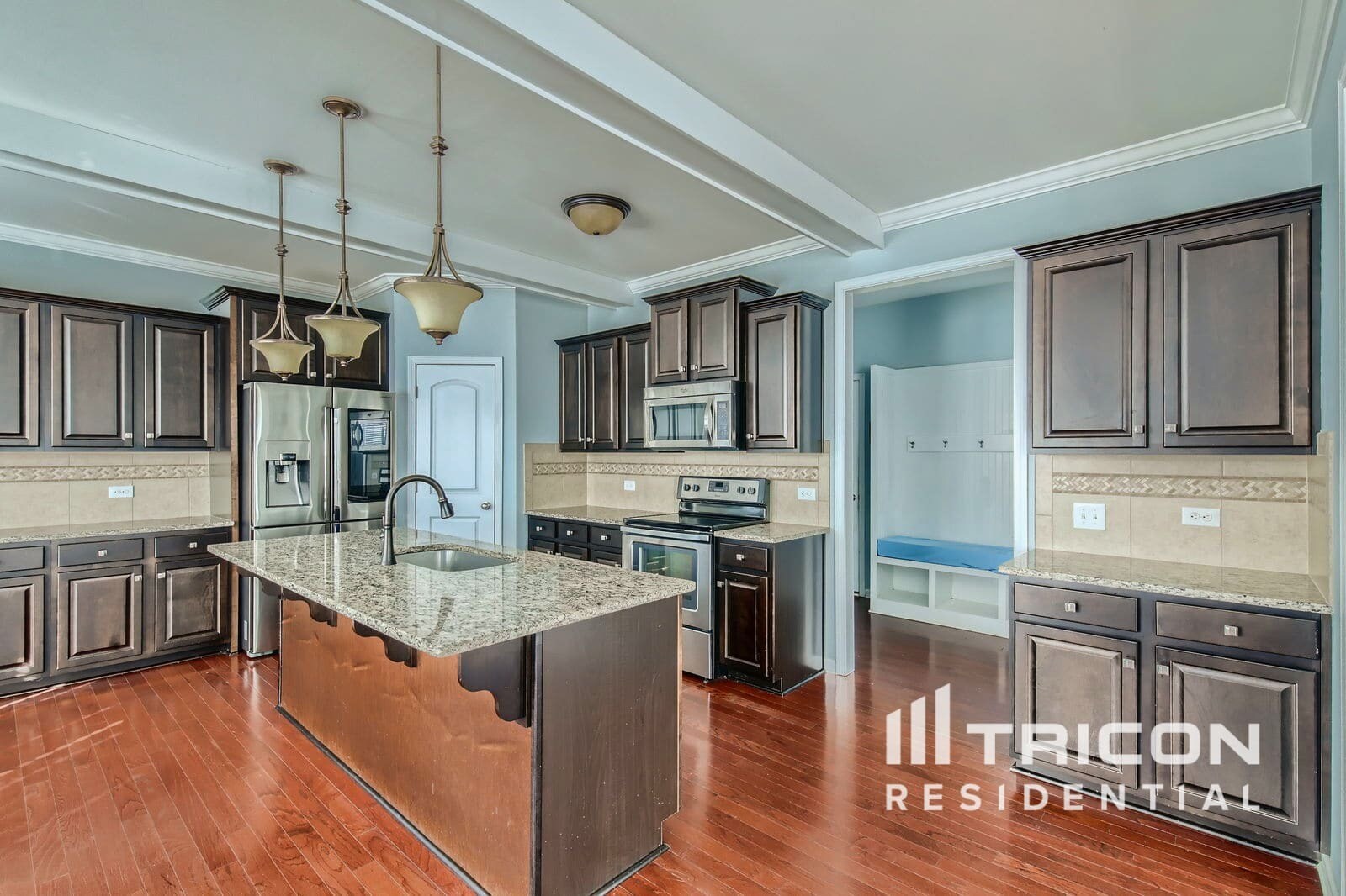 Building Photo - 2102 Eddie Massey Ln