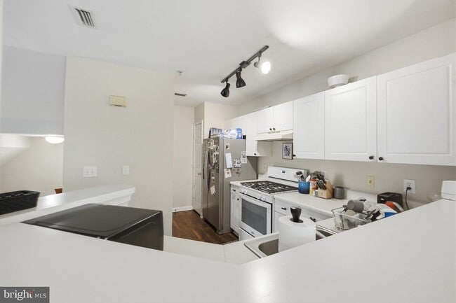 Building Photo - 12796 Fair Briar Ln