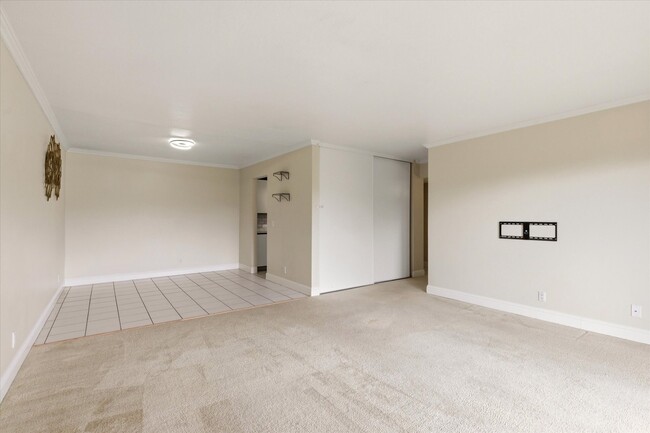 Building Photo - 450 N Civic Dr
