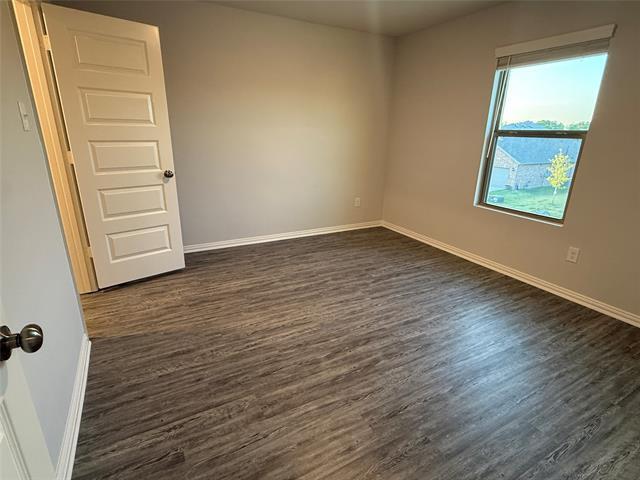 Building Photo - 615 Metallic Tree Ln