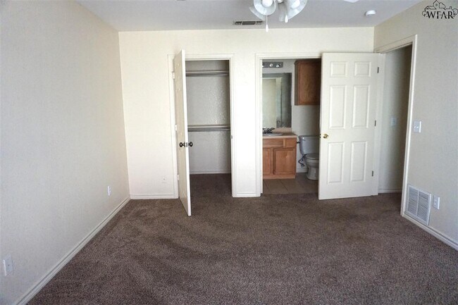 Building Photo - 4710 Brookdale Dr