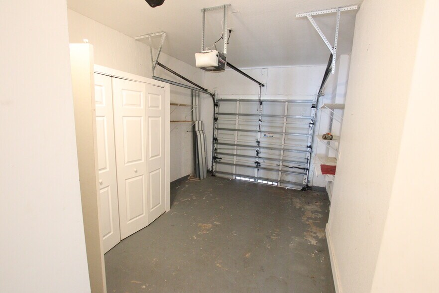 Building Photo - 14758 SW 9th Ln