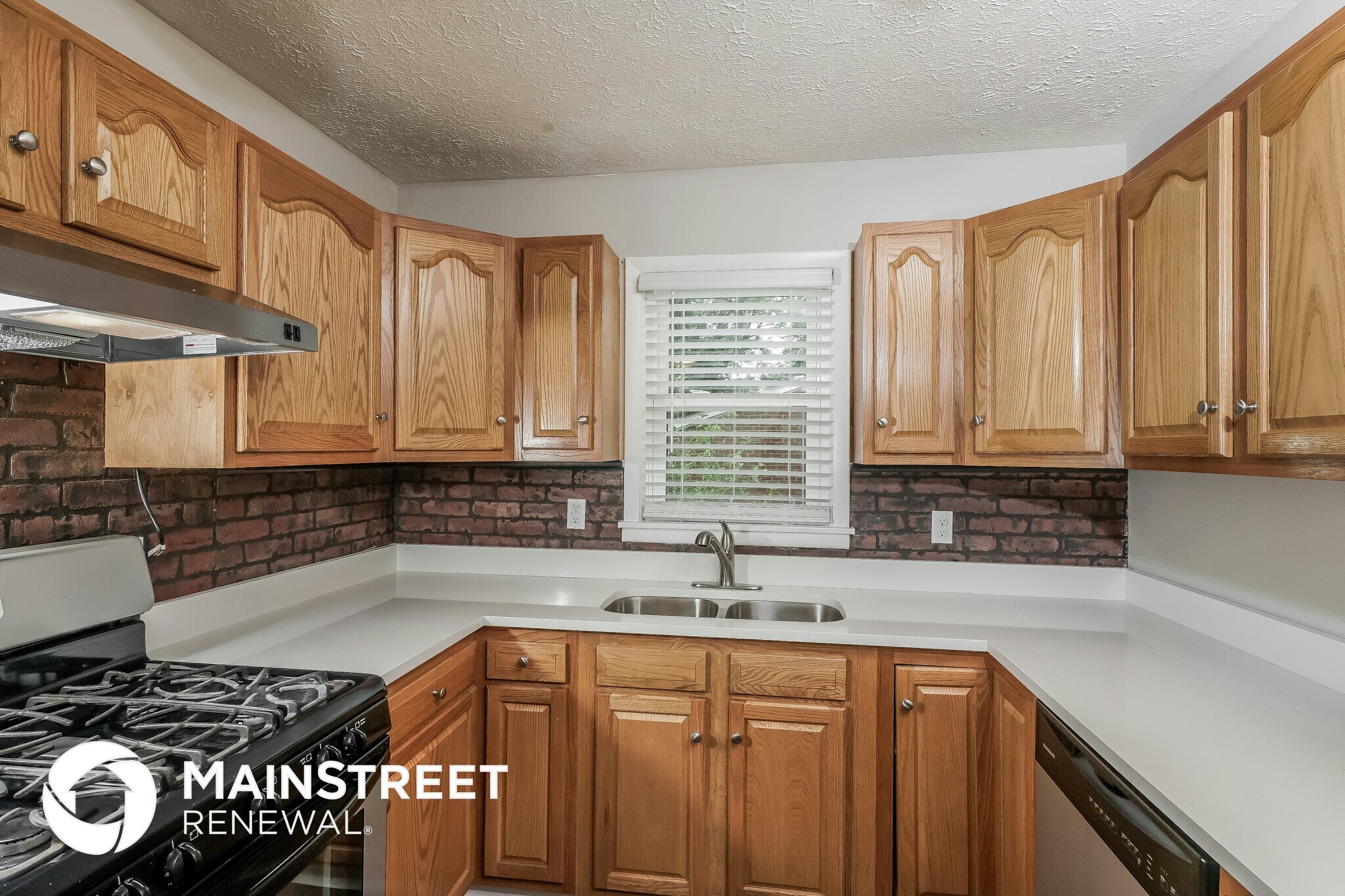 Building Photo - 7415 Hallmark Dr