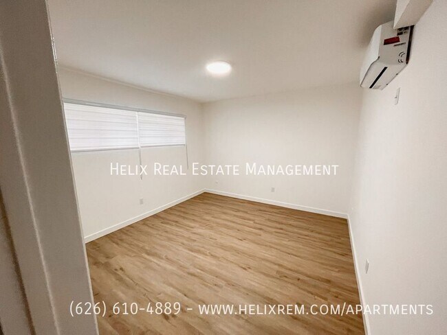 Building Photo - 1313 Huntington Dr