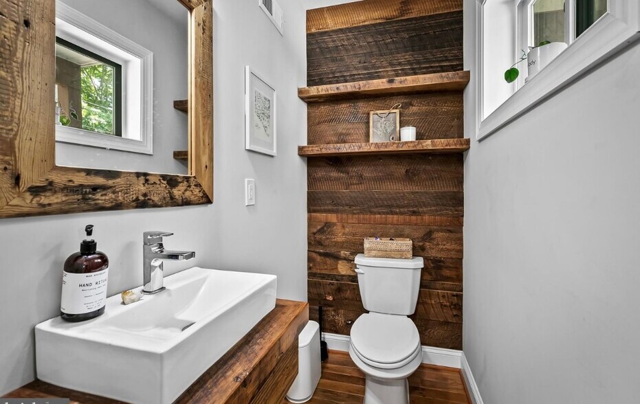 Powder Room Main Level - 106 E Clement St