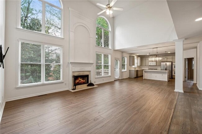 Building Photo - 2075 Willshire Glen