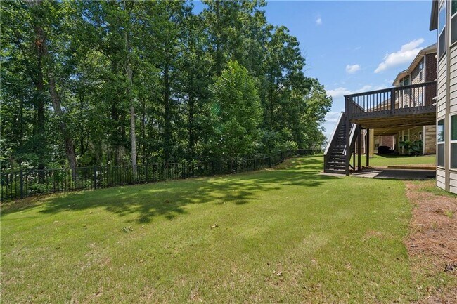 Building Photo - 4470 Skylark Ln