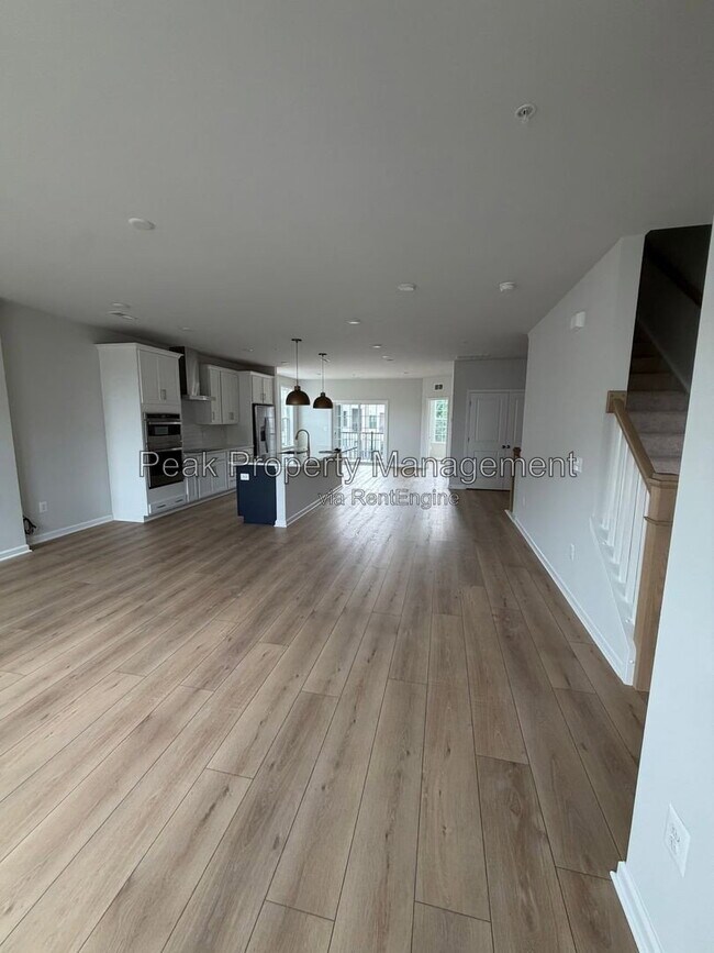 Building Photo - 227 Brattice Dr