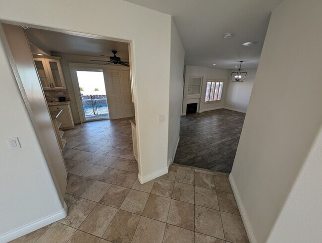 Building Photo - 8332 Mountain Heather Ct