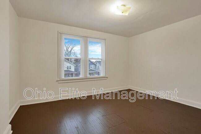 Building Photo - 1163 Linwood Ave