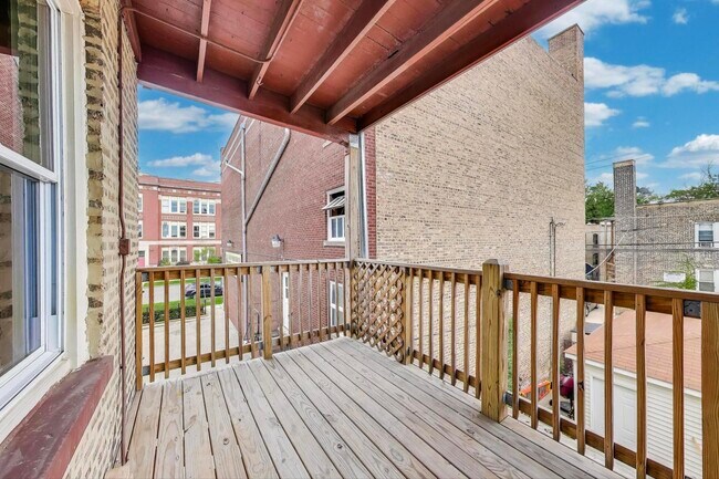 Building Photo - 4409 W Deming Pl