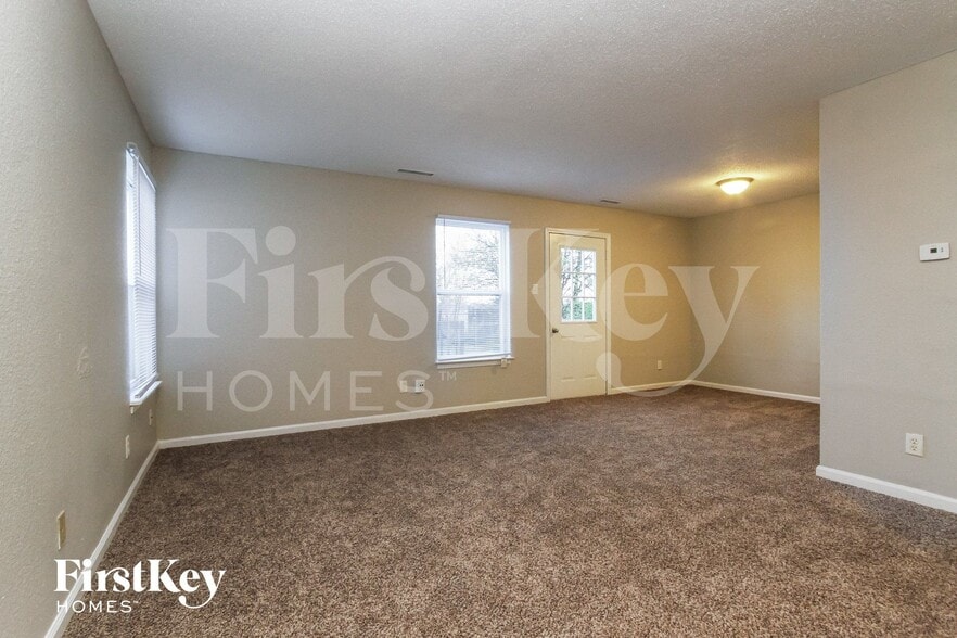 Building Photo - 4554 Redcliff S Ln