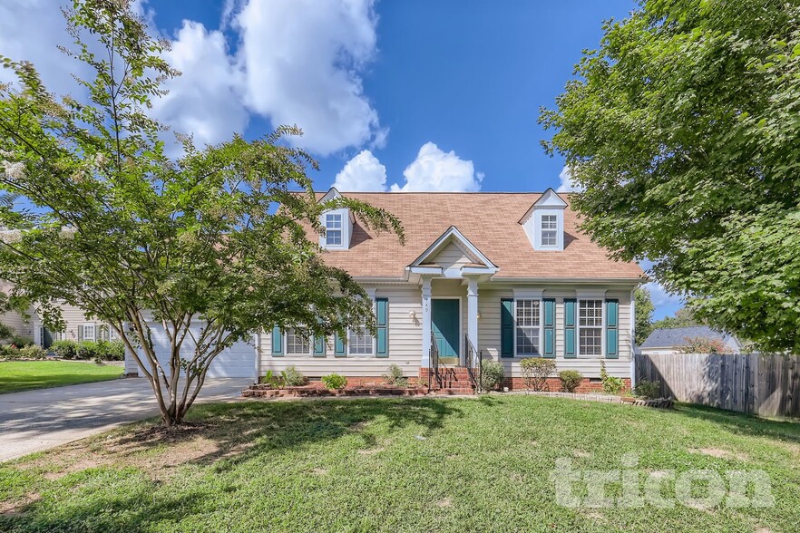 Building Photo - 149 Red Tip Ln