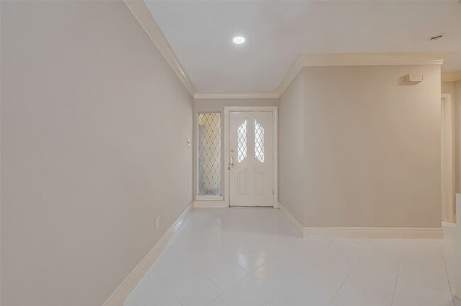 Building Photo - 365 Champions Colony III St