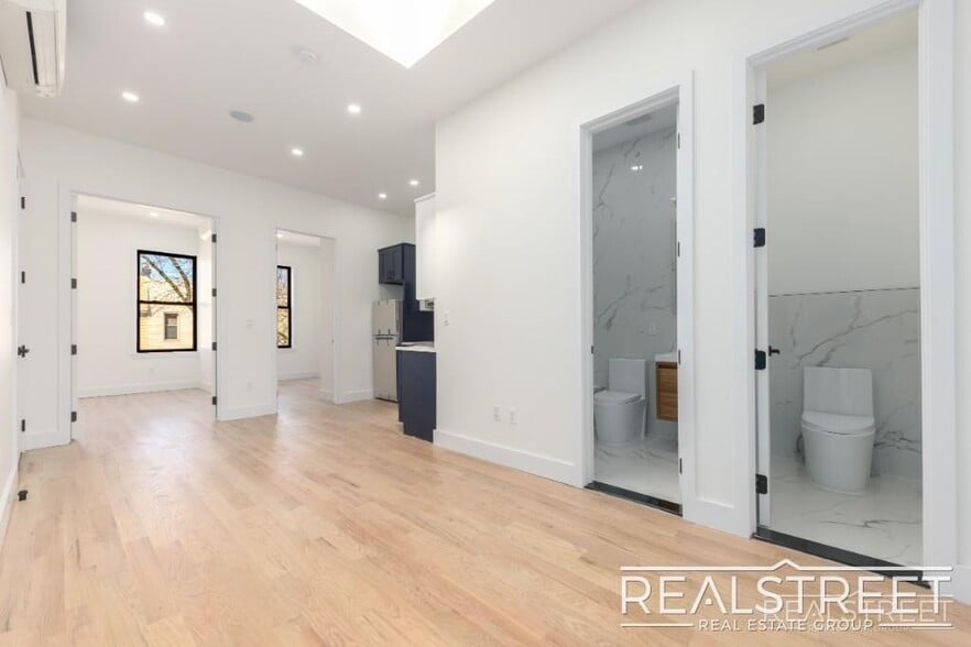 Primary Photo - Brand New 3 Bed, 2 Bath with In-Unit Laund...