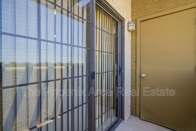 Building Photo - 3434 E Baseline Rd