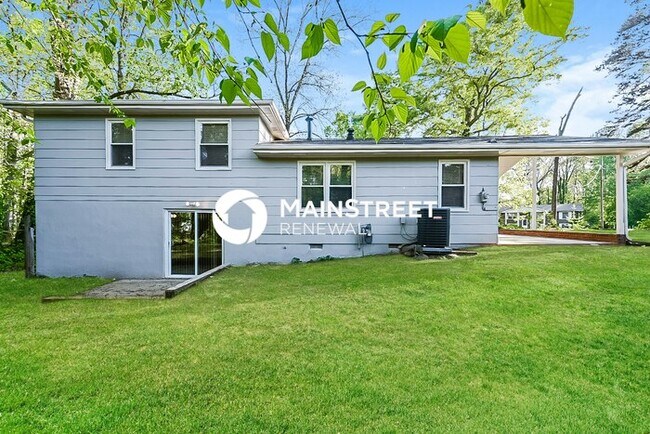 Building Photo - 4 Bedroom Pet-Friendly Home in RIVERDALE, GA with Main Street Renewal