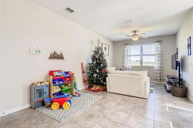 Building Photo - 15510 Florence Hollow Pl