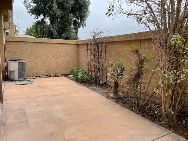 Building Photo - Del Mar Single Family Home- Just in Time for Summer!