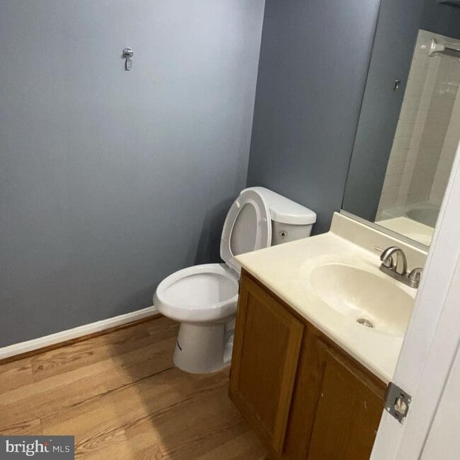 Building Photo - 2071 Alice Ave