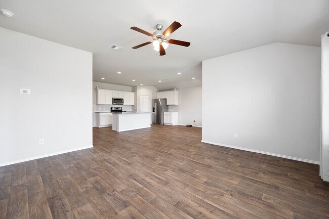 Building Photo - 22810 Panaro River Dr