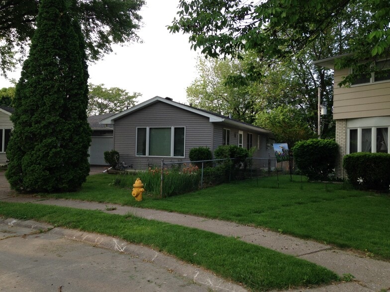 Building Photo - 2107 Judson Ct