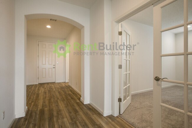 Building Photo - CALL US TODAY AT (505) 808-6467 TO SCHEDUL...