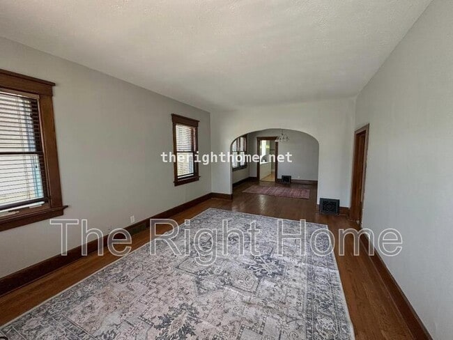 Building Photo - 3330 N 59th St
