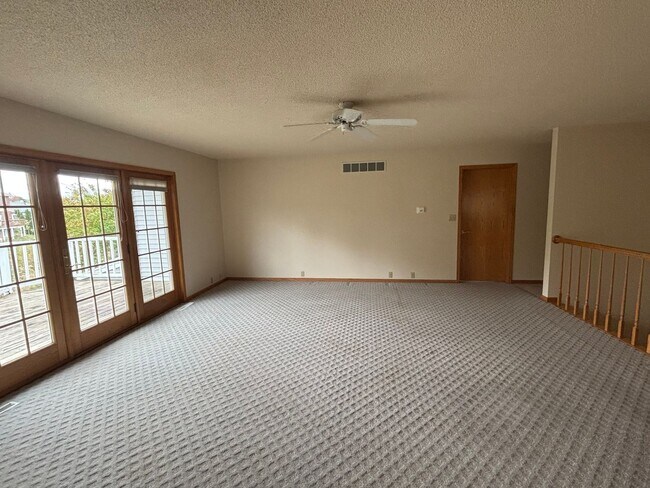 Building Photo - 154-154 Cayman St