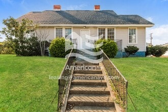 Building Photo - 250 Columbia Rd