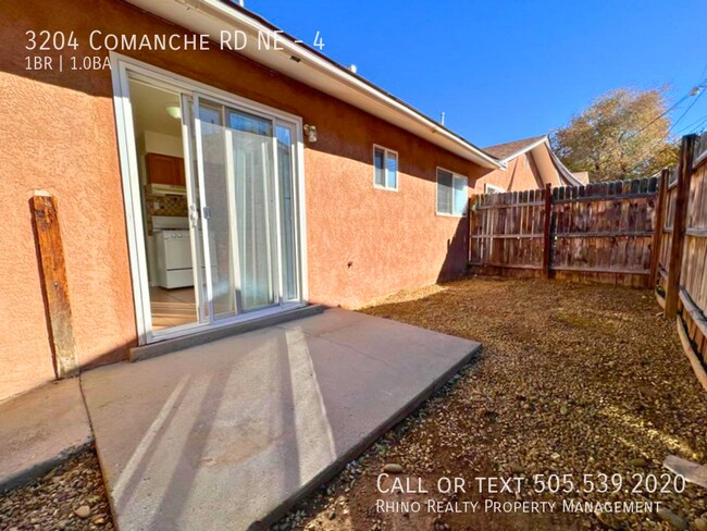 Building Photo - 3204 Comanche Rd NE